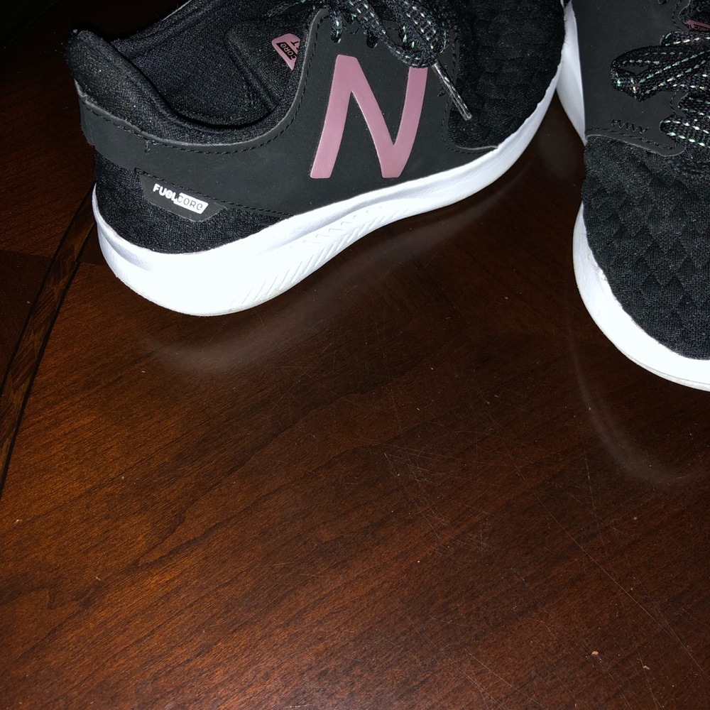 Kids sneakers
